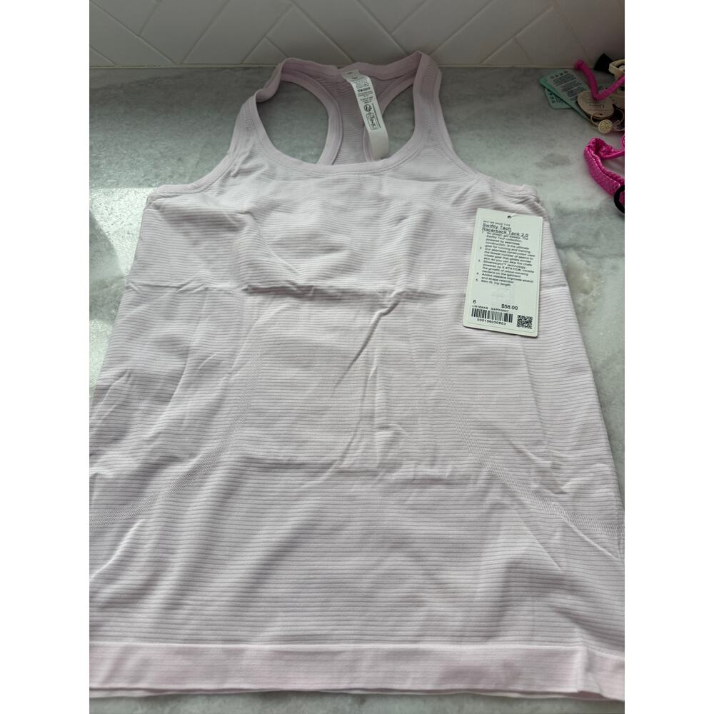 Lululemon Swiftly Tech Racerback 2.0 - Picture 5 of 5
